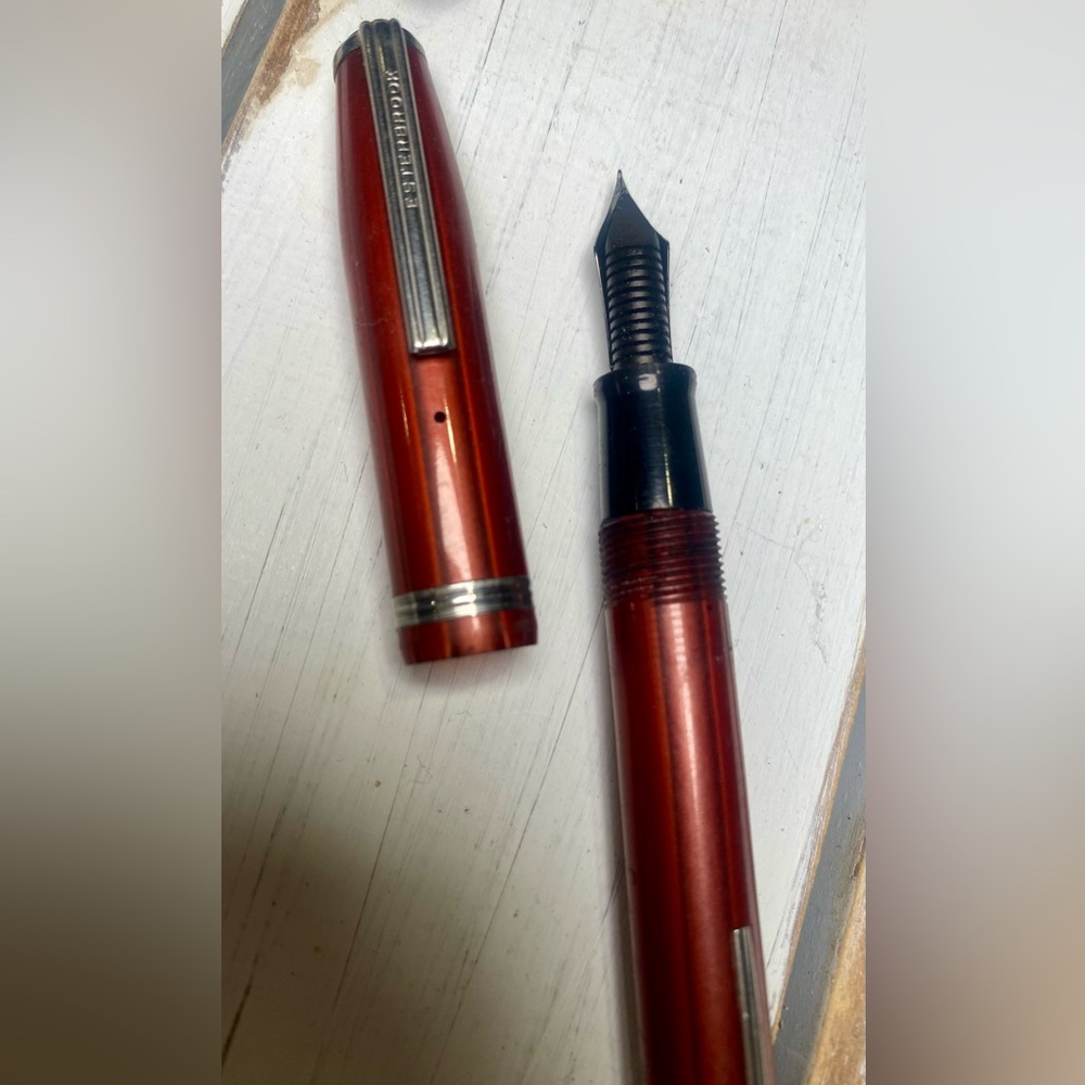 Vintage Esterbrook Stylish Fountain Pen with Silver Details - Picture 5 of 16